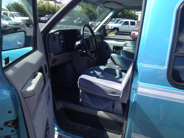 GMC Safari 1995 photo 1