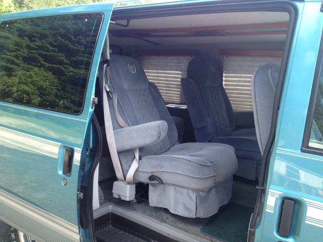 GMC Safari 1995 photo 2