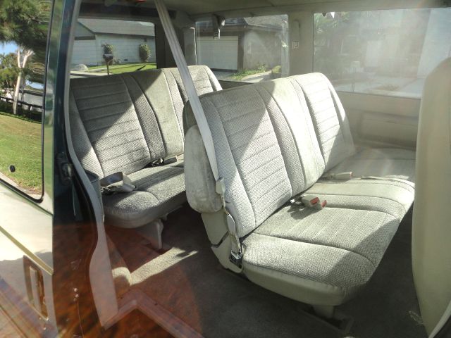 GMC Safari 1995 photo 10