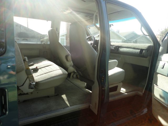 GMC Safari 1995 photo 4