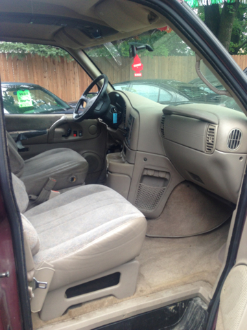 GMC Safari 1996 photo 2