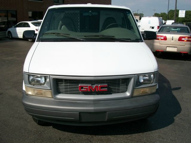 GMC Safari 2000 photo 3