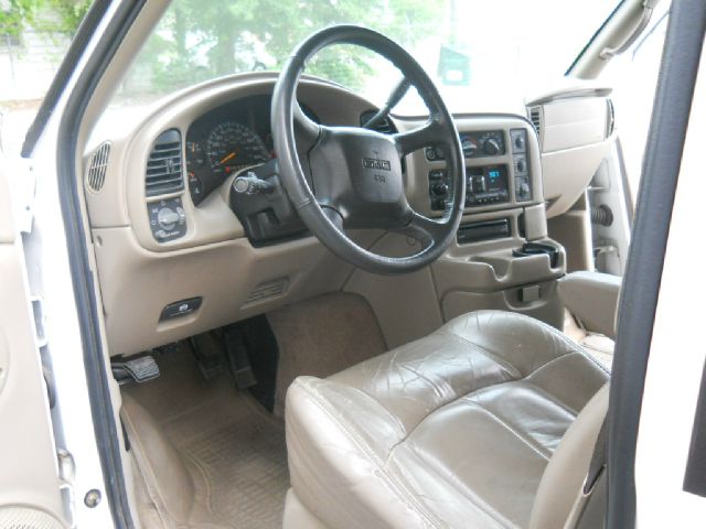 GMC Safari 2000 photo 6