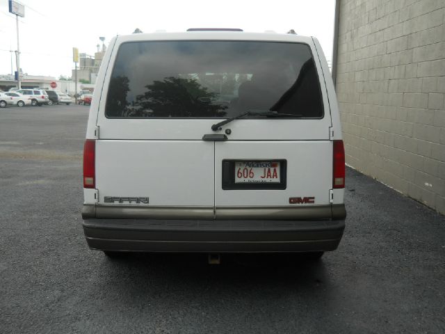 GMC Safari 2000 photo 8