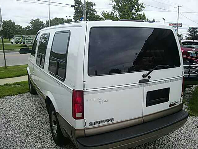 GMC Safari 2000 photo 5