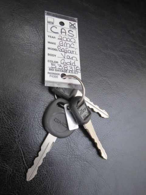 GMC Safari 2000 photo 13