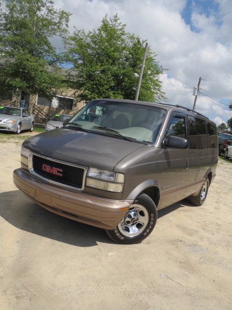 GMC Safari 2000 photo 25