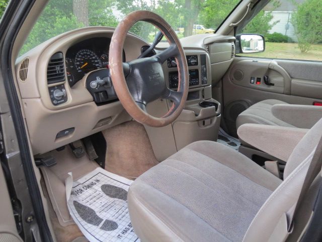 GMC Safari 2000 photo 3