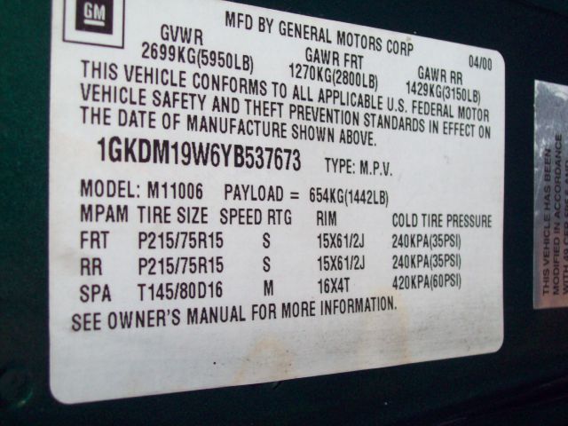 GMC Safari 2000 photo 19