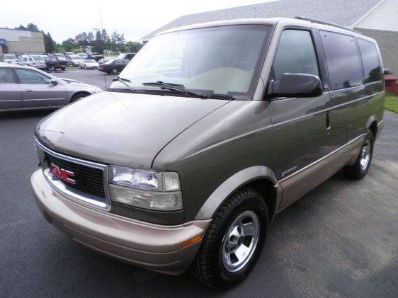 GMC Safari 2000 photo 1