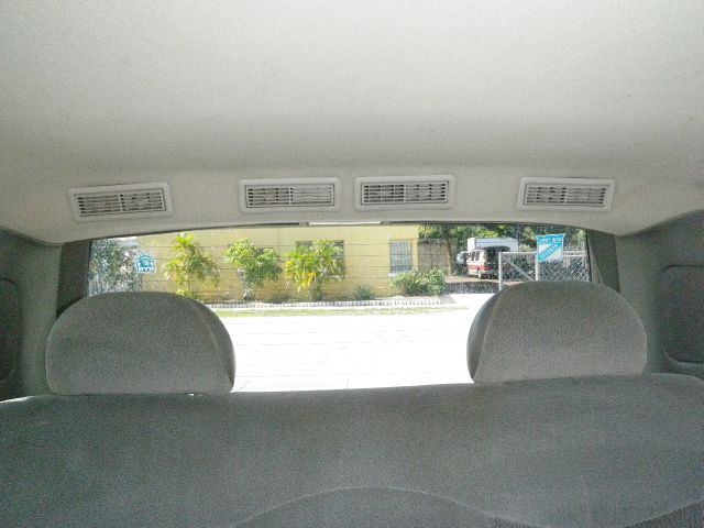 GMC Safari 2001 photo 25