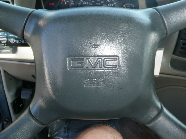 GMC Safari 2001 photo 31