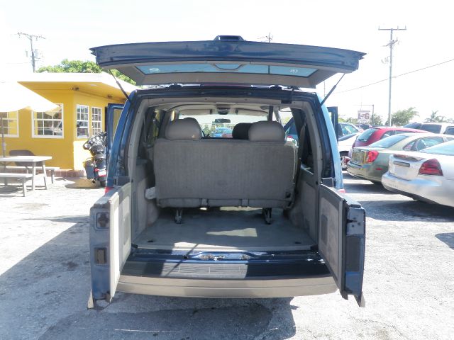 GMC Safari 2001 photo 4