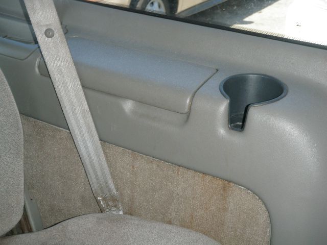 GMC Safari 2001 photo 8