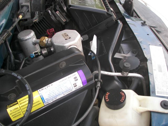 GMC Safari 2001 photo 11