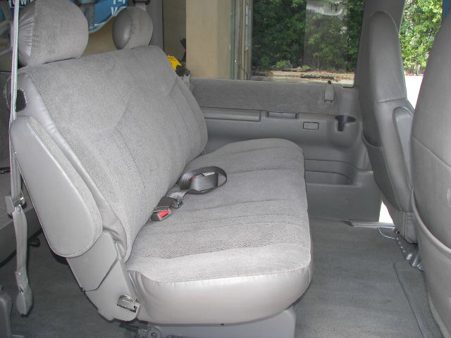 GMC Safari 2001 photo 6