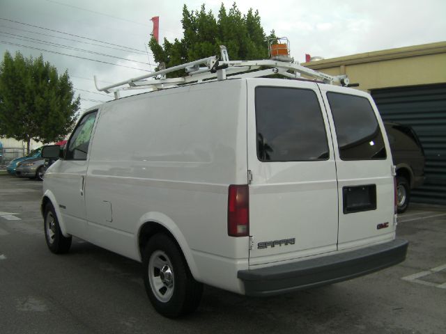 GMC Safari 2001 photo 10