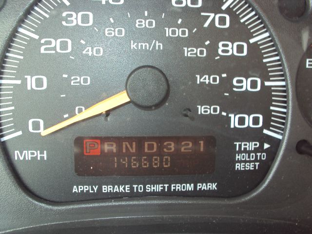 GMC Safari 2002 photo 4