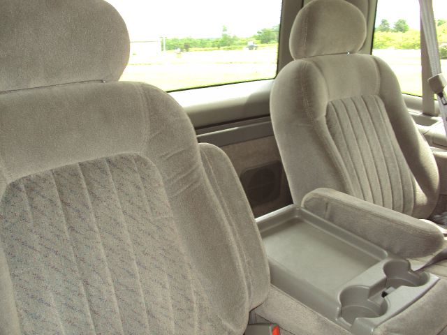 GMC Safari 2002 photo 6