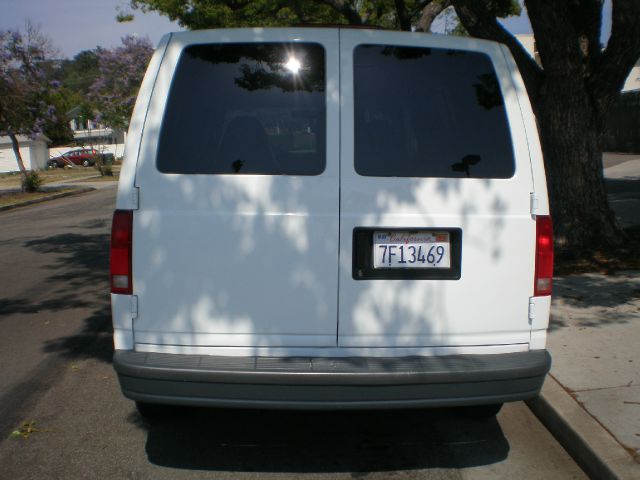 GMC Safari 2003 photo 5