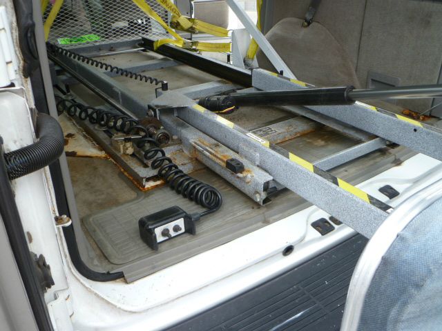 GMC Safari 2004 photo 3