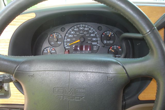 GMC Savana 1997 photo 3