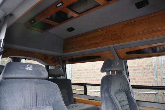 GMC Savana 1997 photo 8