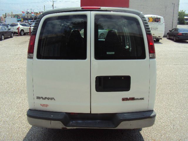 GMC Savana 1997 photo 3
