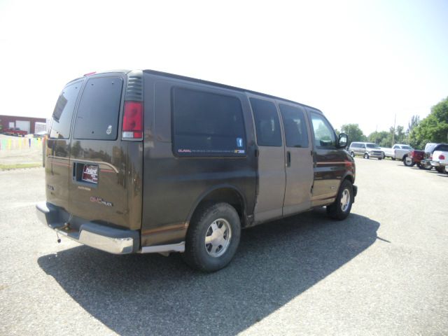 GMC Savana 1997 photo 1