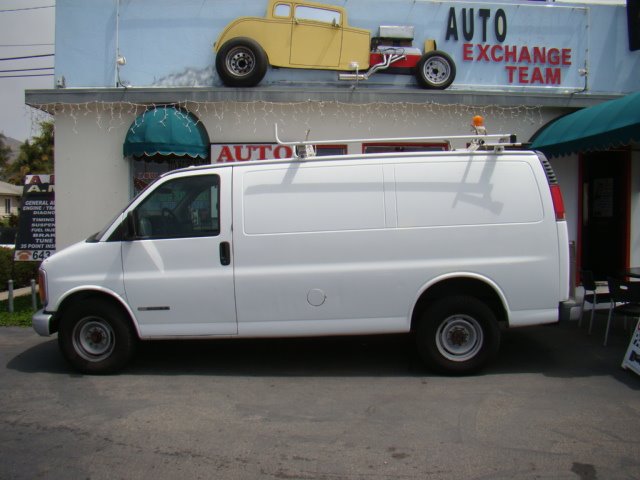 GMC Savana 1997 photo 17