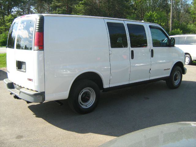 GMC Savana 1998 photo 11