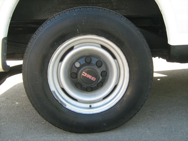 GMC Savana 1998 photo 12