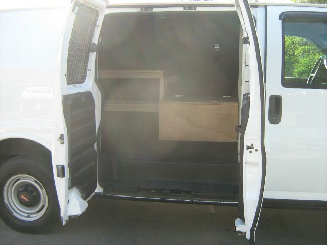 GMC Savana 1998 photo 7