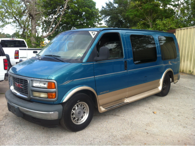 GMC Savana 1998 photo 4