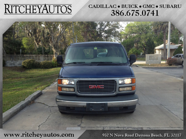 GMC Savana 2000 photo 3