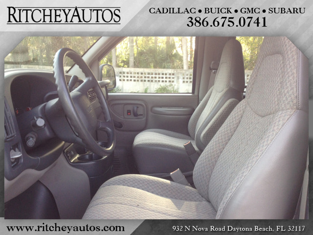 GMC Savana 2000 photo 5