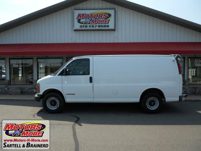 GMC Savana 2001 photo 1