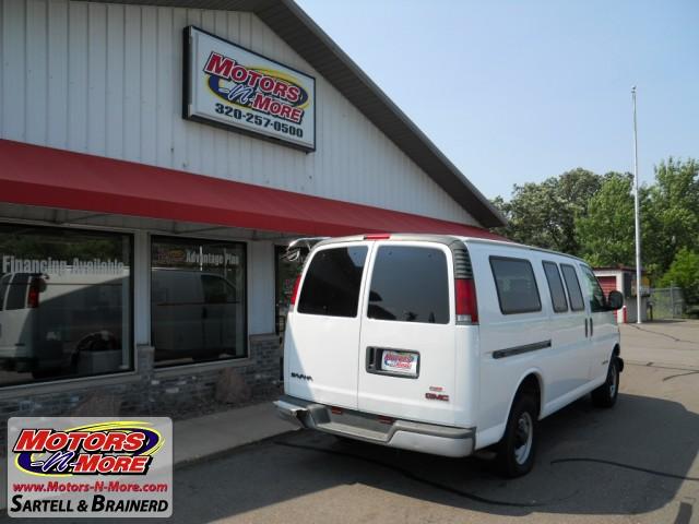 GMC Savana 2001 photo 5