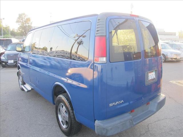 GMC Savana 2001 photo 3