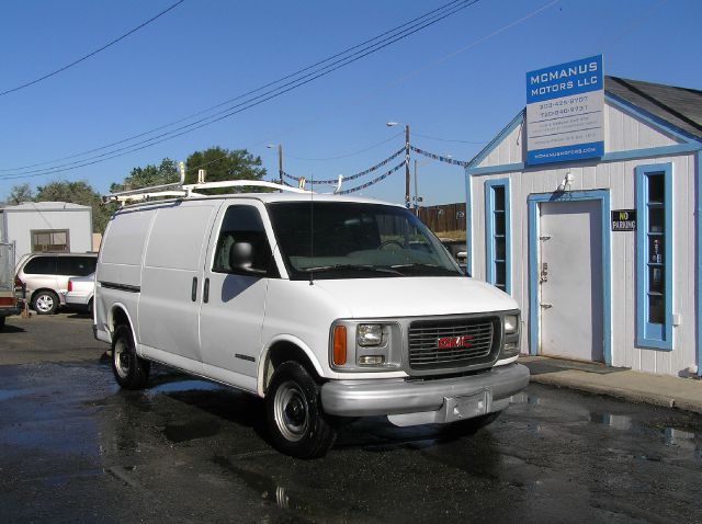 GMC Savana 2001 photo 4