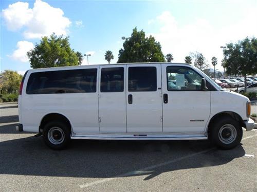 GMC Savana 2001 photo 3