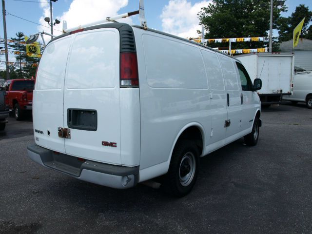 GMC Savana 2001 photo 4
