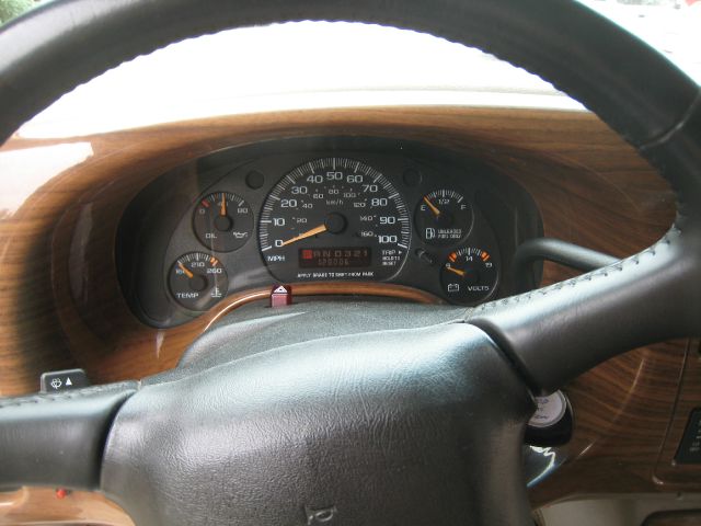 GMC Savana 2004.5 4dr Sdn 1.8T Quattro Au Passenger Van