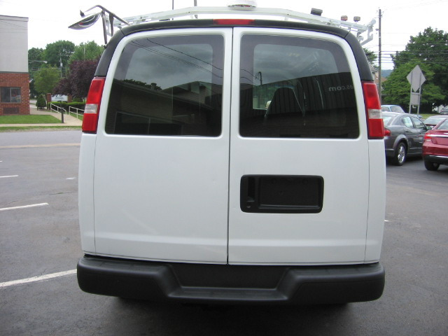 GMC Savana 2003 photo 3