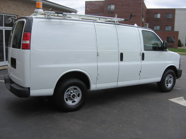 GMC Savana 2003 photo 4
