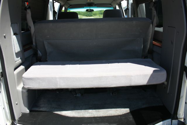 GMC Savana 2003 photo 10