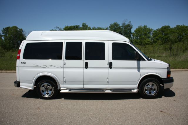 GMC Savana 2003 photo 29