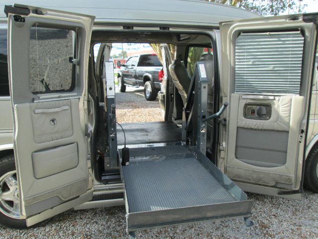 GMC Savana REG CAB 1495 Down Wheelchair Van