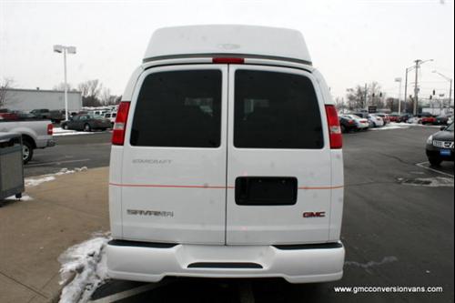 GMC Savana 2005 photo 2