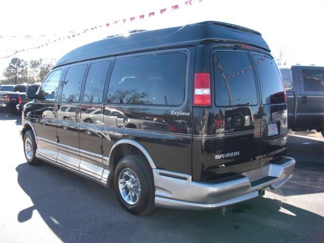 GMC Savana 2005 photo 1